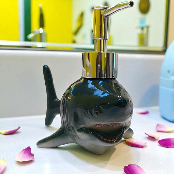Shark Soap Dispenser for Cute Bathroom Decor - Kids soap Dispenser Gift for Shar - Picture 6 of 7